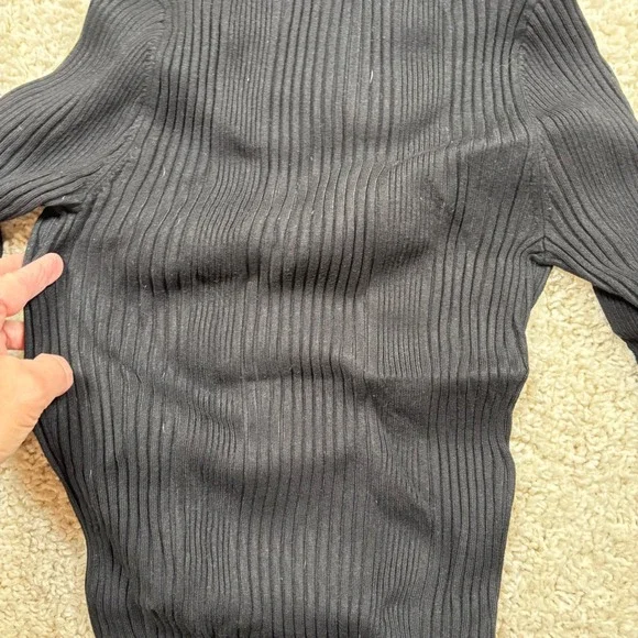 Moth Anthropologie Ribbed Turtleneck Sweater Black Button Sleeve Detail Size M - Picture 8 of 9